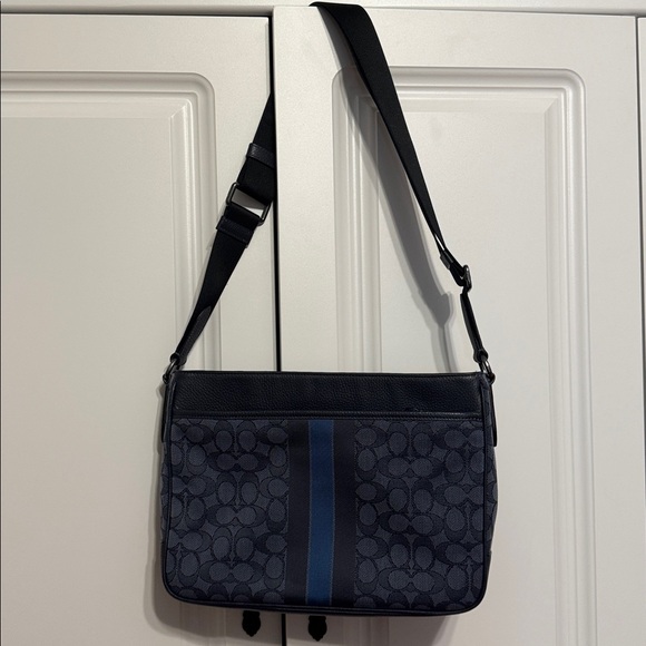 Coach Thompson Signature Jacquard Varsity Stripe Crossbody Messenger Bag - Picture 10 of 11